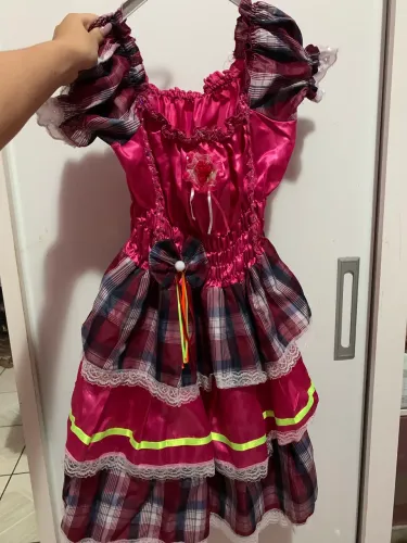 Vestido rosa de festa junina