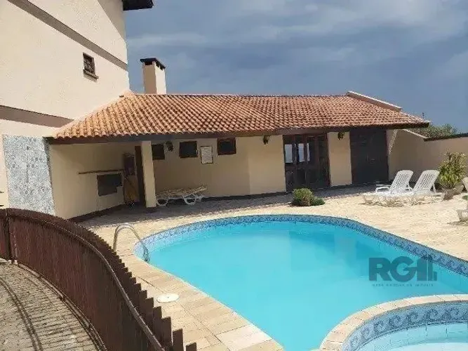 Casa em Condominio Fechado com 02 dormitórios sendo 01 suite Porto Alegre/RS