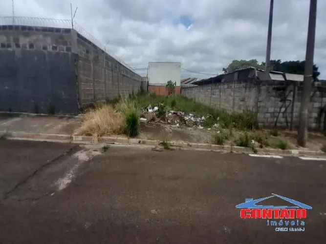 Locação de Terreno / Padrão na cidade de São Carlos