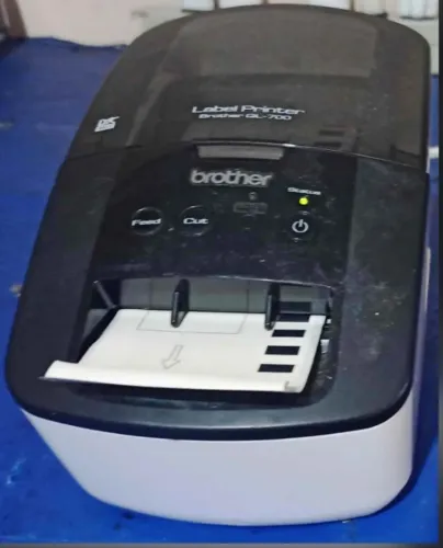 IMPRESSORA DE ETIQUETAS MARCA BROTHER MODELO QL-700