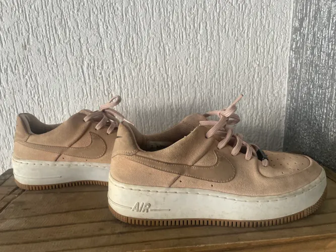 Tênis Nike Air Force 1 Sage Low Feminino