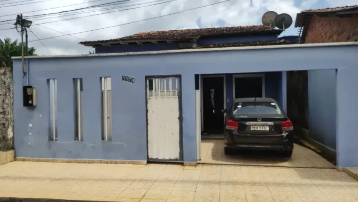 Troco casa em outra casa. Bairro bem localizado próximo ao centro de Bragança Pará