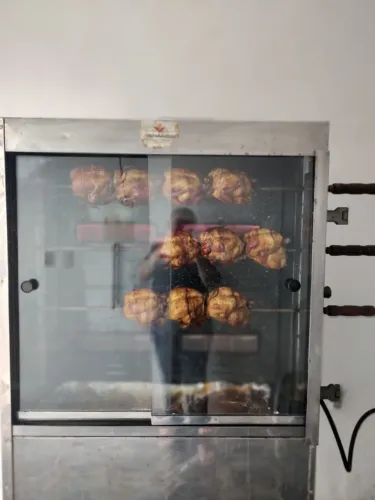 Máquina de assar frango