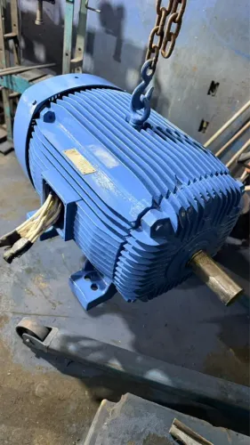 Motor Elétrico 250cv 4 Polos 220/380/440 Trifásico - WEG