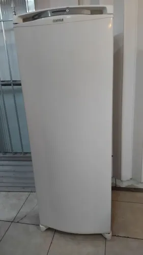 Geladeira com defeito