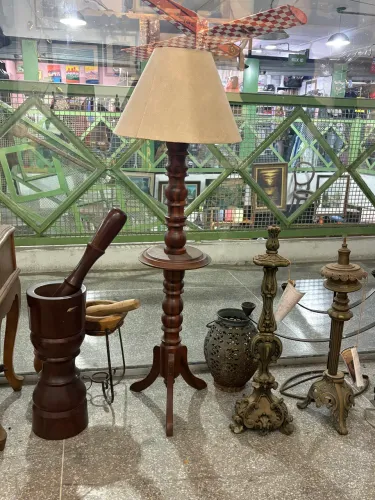 Abajur luminária de chão 110 cm retirar na zona norte de sp
