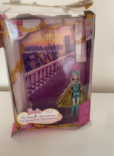 caixa vazia barbie e as três mosqueteiras