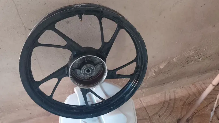 Roda traseira pé de galinha original
