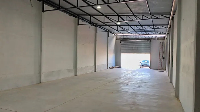 Barracões Comerciais para Alugar em Várzea Grande  200m² + Pátio 52Novo Mundo - Várzea Gra