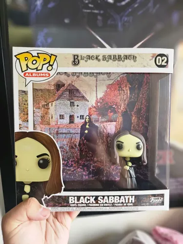 Funko pop Álbuns Black Sabbath Excelente.