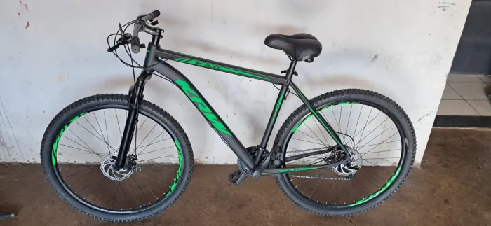 Vendo ou troco bicicleta KRW aro 29 tamanho do quadro 21 