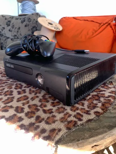 Xbox 360 Slim ? Console + Controle com Fio + Fonte | Funciona Perfeitamente