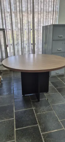 Mesa de Reunião