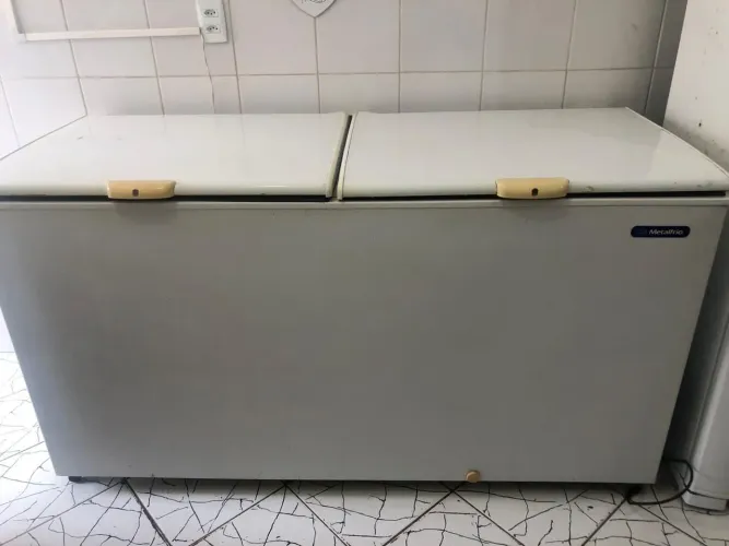 Frezer horizontal 2 portas