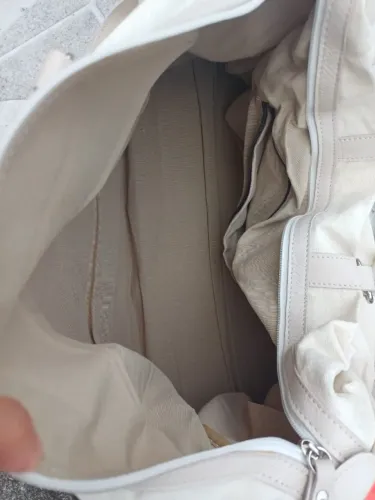 Bolsa de viagem nova, ela tem 30cm por 20cm
