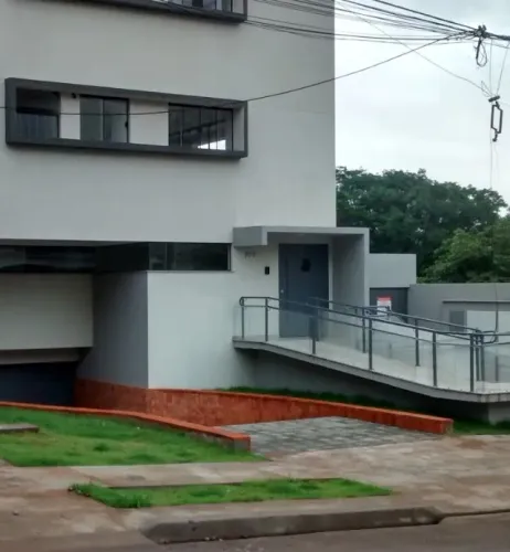 Apartamento na zona 07 com 2 quatos suite 84 m2 garagem coberta