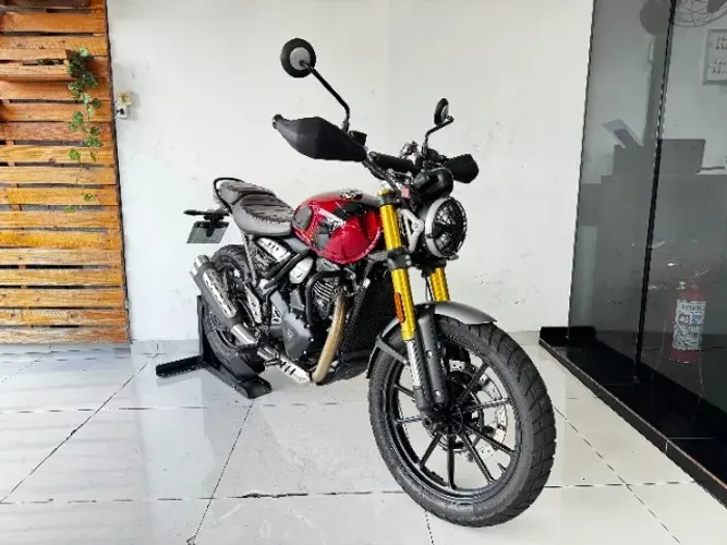 TRIUMPH SCRAMBLER 400X 2025 APENAS 7.000 KM EDIÇÃO LIMITADA