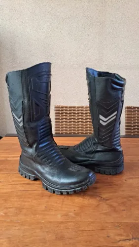 Bota Motociclismo Couro Legítimo Bovino tamanho 43