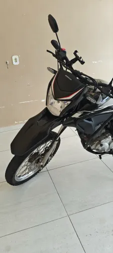 Moto Honda Bros 160