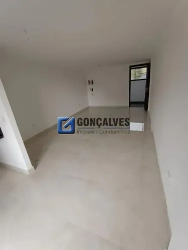 Sala Comercial 32,32 m² à Venda em Parque Jaçatuba, Santo André Piso Porcelanato