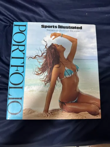 Livro Sports Illustrated Swimsuit Portfolio: Fantasy Islands - Capa Dura (Importado)