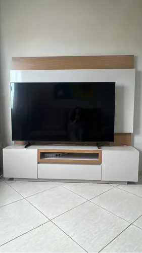 Rack com painel para TV até 70