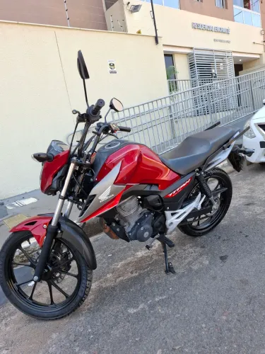 TITAN 160