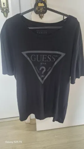 Camiseta Guess