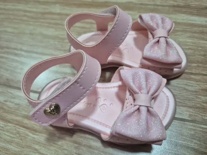 Sandália feminina infantil tamanho 17 com Led