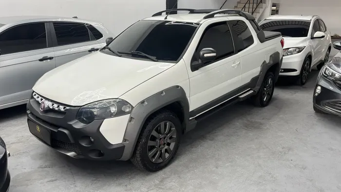 Fiat Strada Adventure1.8/ 1.8 Locker Flex CD 2019