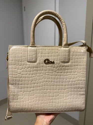 Bolsa couro seminova CSClub / Carmen Steffens