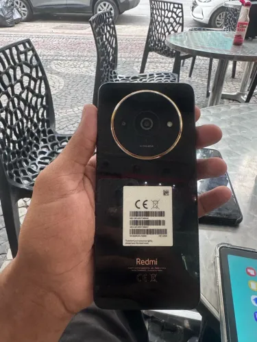 Redmi A3x seminovo pou tempo de uso sem marca de uso