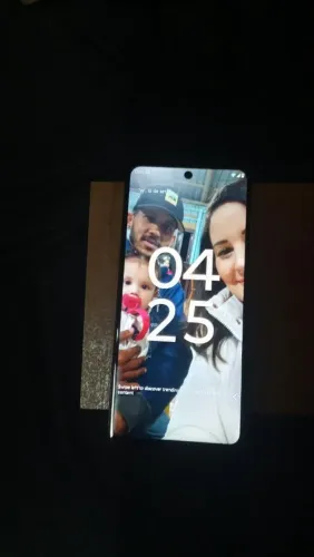 Vendo moto g 24 semi novo 1 mês de uso 500