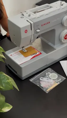Máquina de costura Singer Facilita Pro