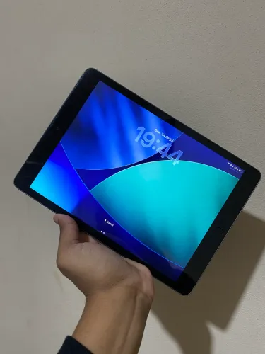 iPad 9 seminovo 64gb Prata