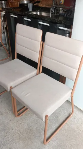 Cadeiras estofadas