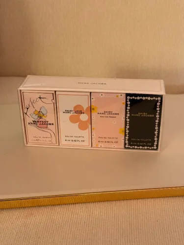 Miniatura de perfumes Marc Jacobs