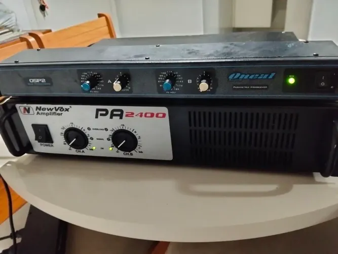 Vendo amplificador e crossover.