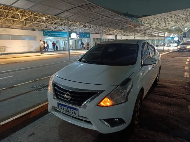 Nissan Versa Unique 1.6 16V Flex 4P Mec. 2016