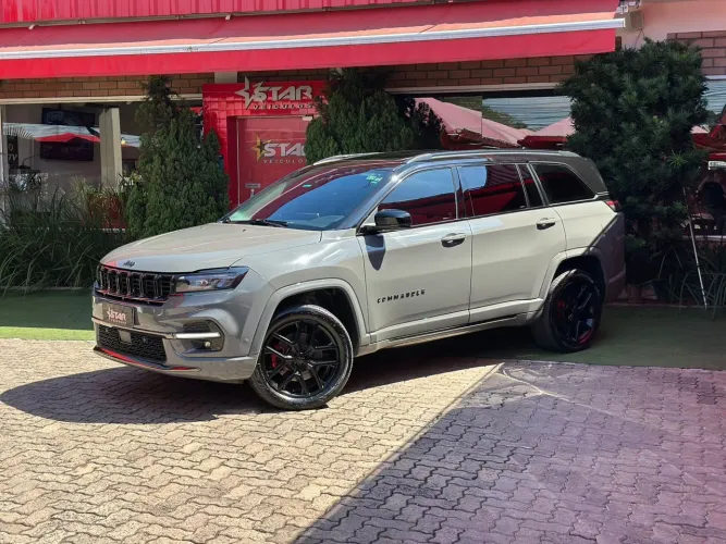 Jeep Commander Black Hurricane 2.0 4X4 TB AUT 2025