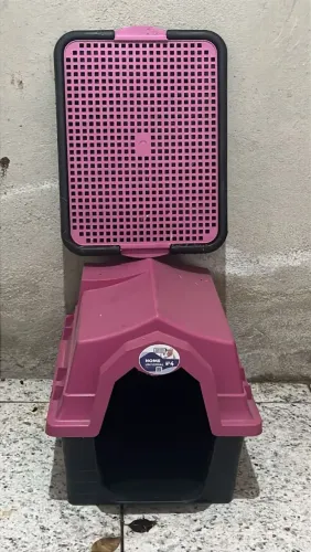 Vendo casinha de cachorro mais sanitário canino!