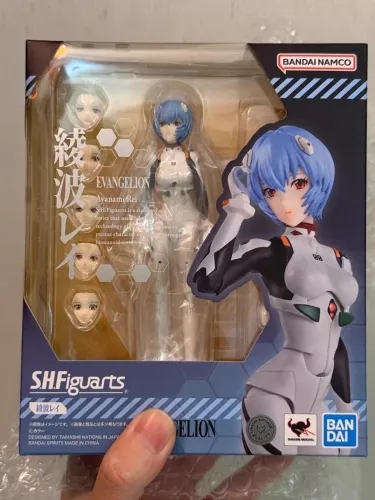 Evangelion figure Ayanami Rei. SHfiguarts
