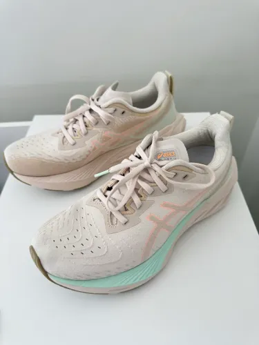 ASICS NOVABLAST 4 - TAMANHO 36 | R$ 400