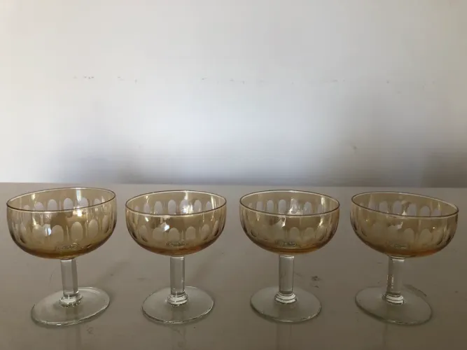 QUATRO TAÇAS DOURADAS COMPRADAS EM 1.978 RELÍQUIAS / RARIDADES (URGENTE) !