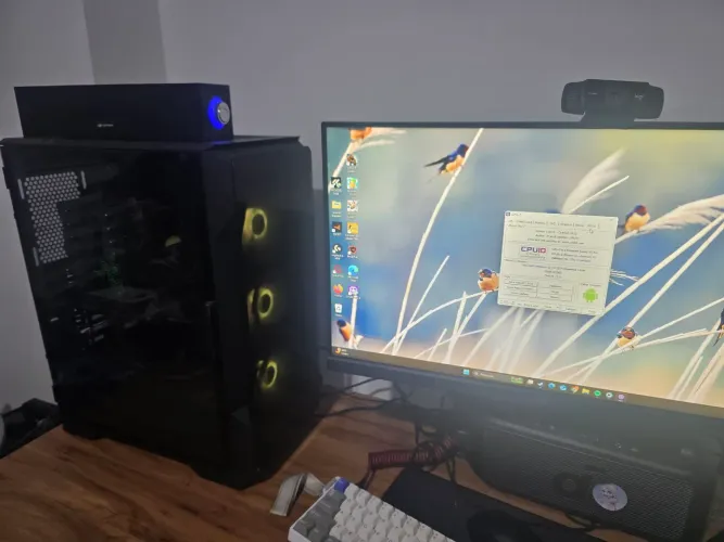 PC Gamer Ryzen 7 5800X + RTX 4060 Ti + 32GB