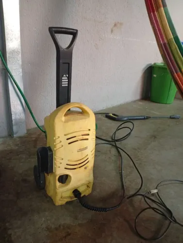 Máquina de pressão Karcher