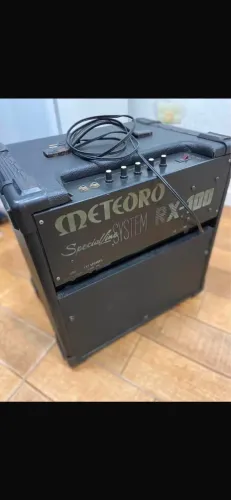 Amplificador de guitarra METEORO RX100