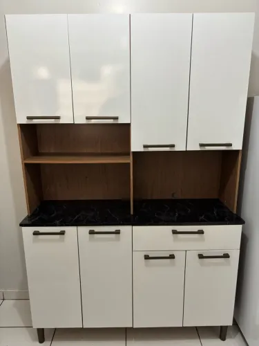 Armário de cozinha.