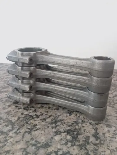 Jogo de bielas originais bobcat V2607 perfeito Estado 