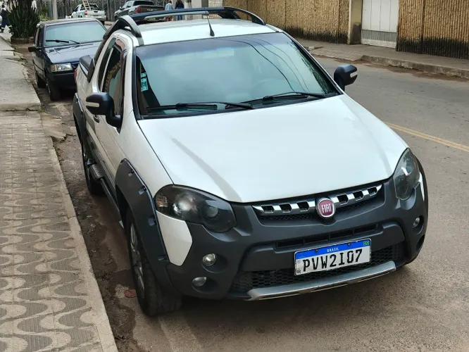 Fiat Strada Adventure 1.8/ 1.8 Locker Flex CE 2015